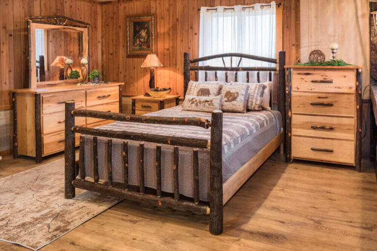 Wagon Wheel Collection bedroom setting