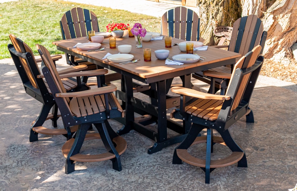 Outdoor Dining Tables